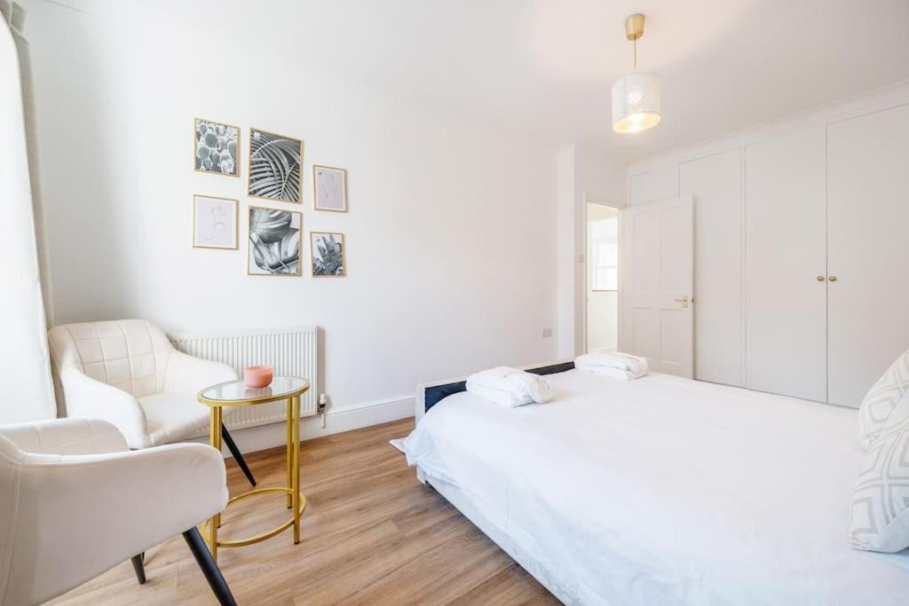 House 10 Mins To Tower Bridge Hot Tub & Parking Villa London Eksteriør bilde