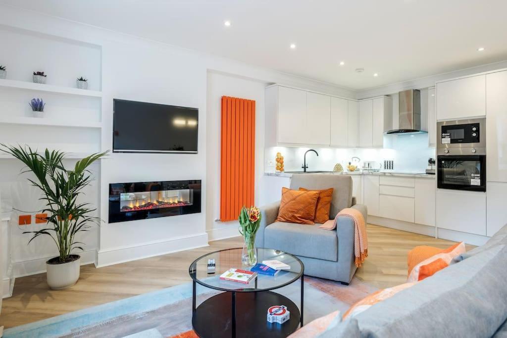 House 10 Mins To Tower Bridge Hot Tub & Parking Villa London Eksteriør bilde