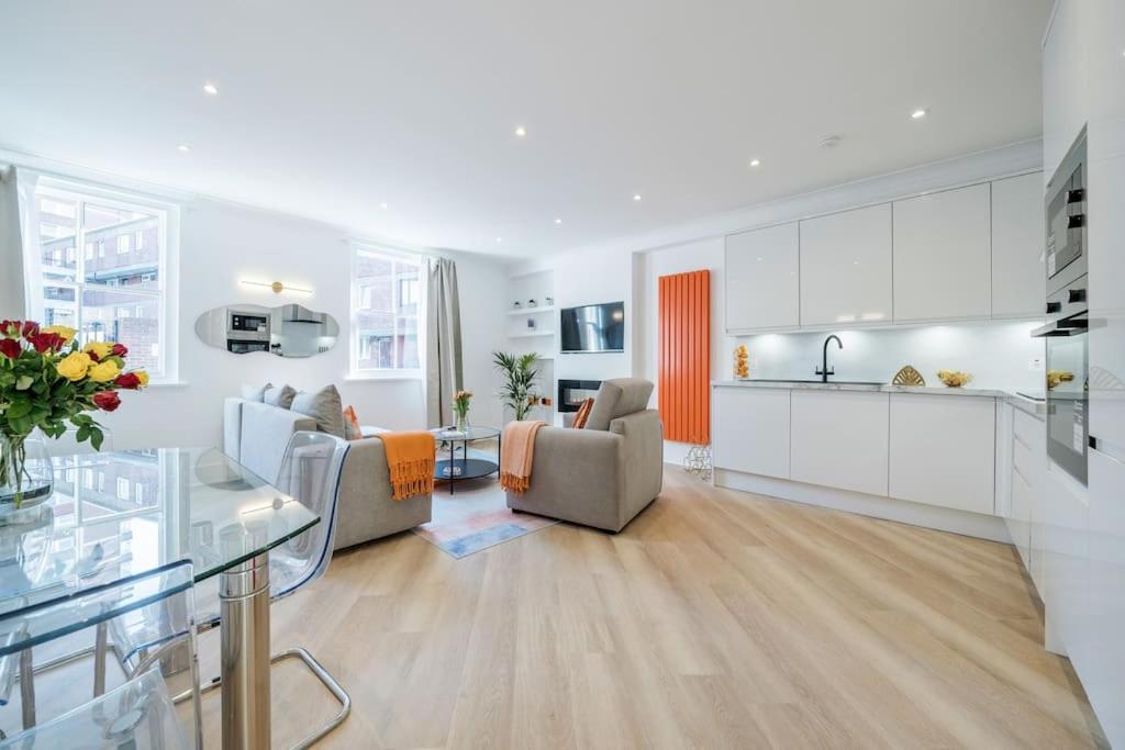 House 10 Mins To Tower Bridge Hot Tub & Parking Villa London Eksteriør bilde
