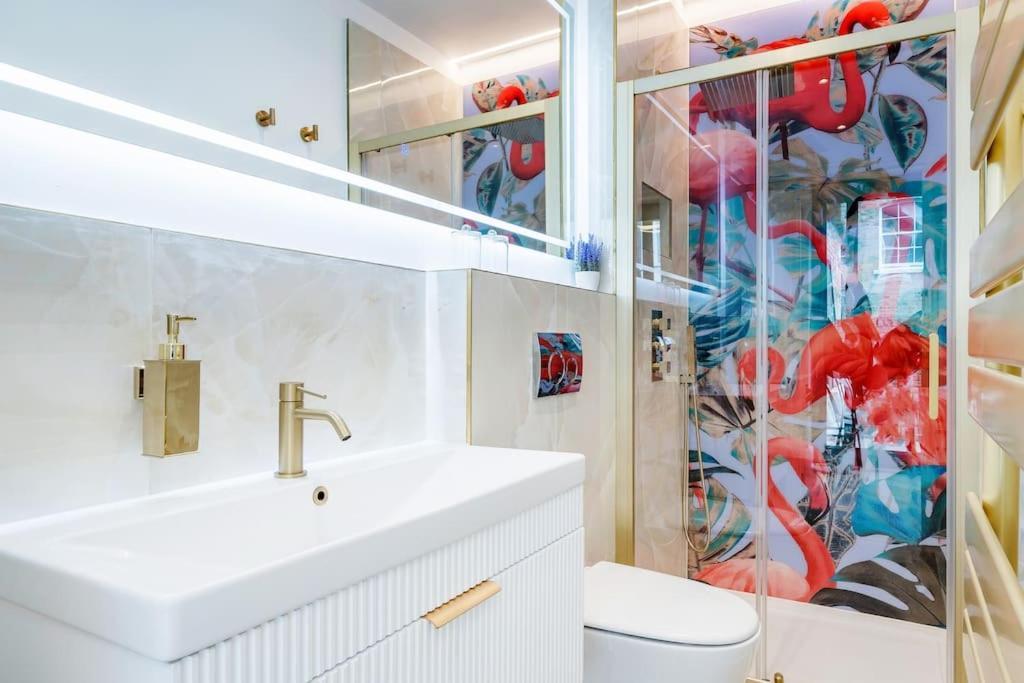 House 10 Mins To Tower Bridge Hot Tub & Parking Villa London Eksteriør bilde