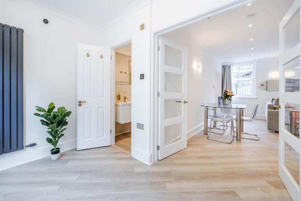 House 10 Mins To Tower Bridge Hot Tub & Parking Villa London Eksteriør bilde