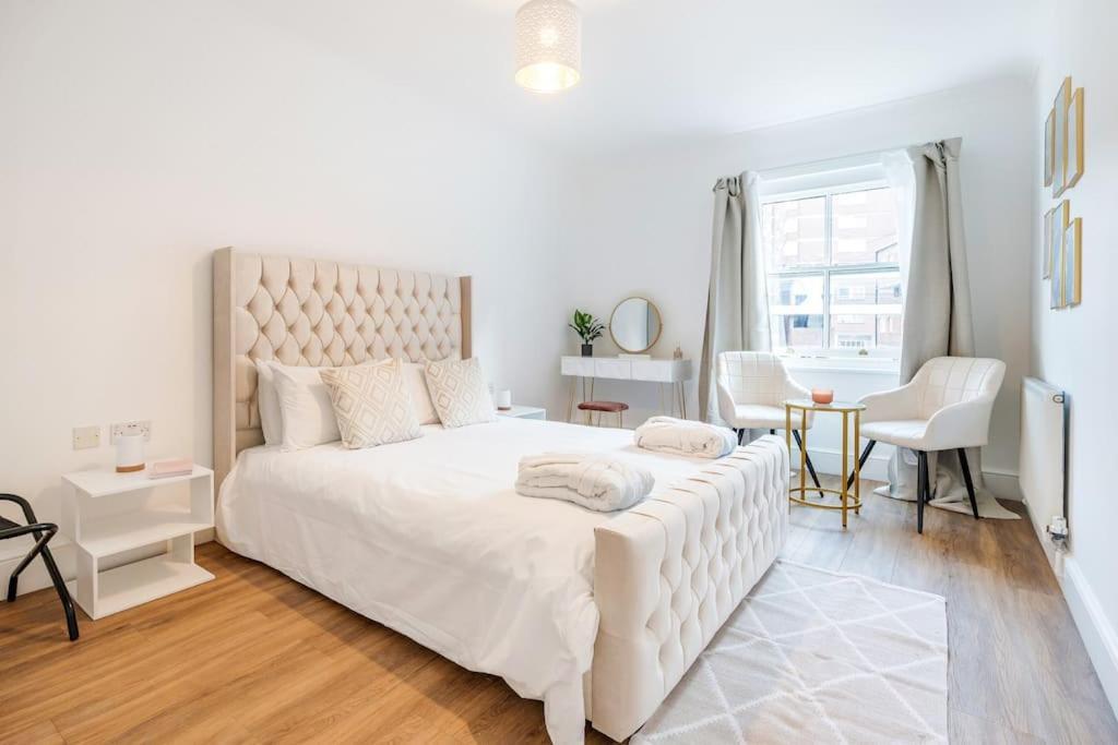 House 10 Mins To Tower Bridge Hot Tub & Parking Villa London Eksteriør bilde
